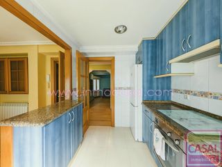 Etagenwohnung  Avd portugal. Gijón, junto a la plaza del humedal. originalmente de 3 dormitor