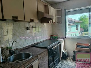 House in Viella-Granda-Meres. Se vende casa en siero, consta de tres dormitorios, salón, cocin