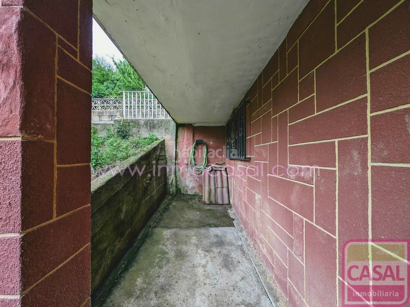 Foto 0abd8d3d-fb27-440a-b10d-728ce3e2da49. Casa amb calefacció a Morcín