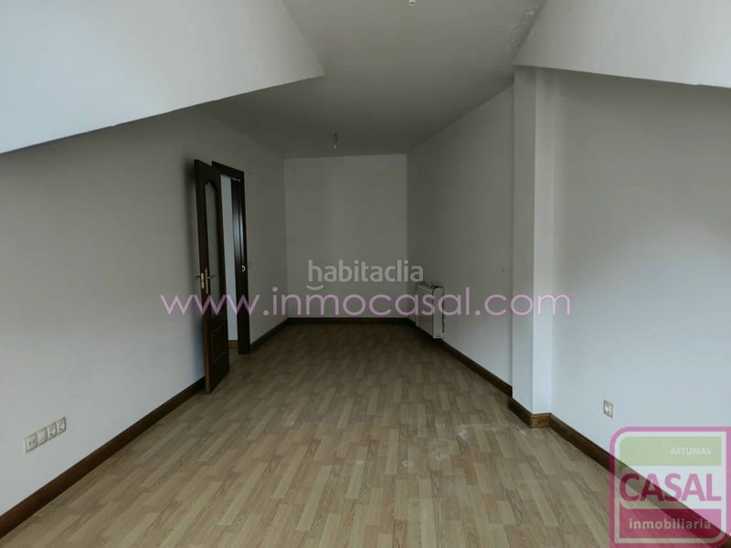 Foto e8874070-ab98-47ba-bb77-23827ac4f7c0. Pis amb calefacció aparcament a Aller