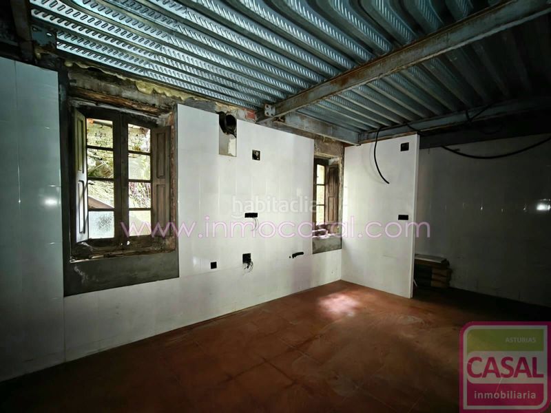 Foto ae2bdb83-6c82-4653-b25e-c4f0e1204b42. Edifici a Zona Rural Mieres