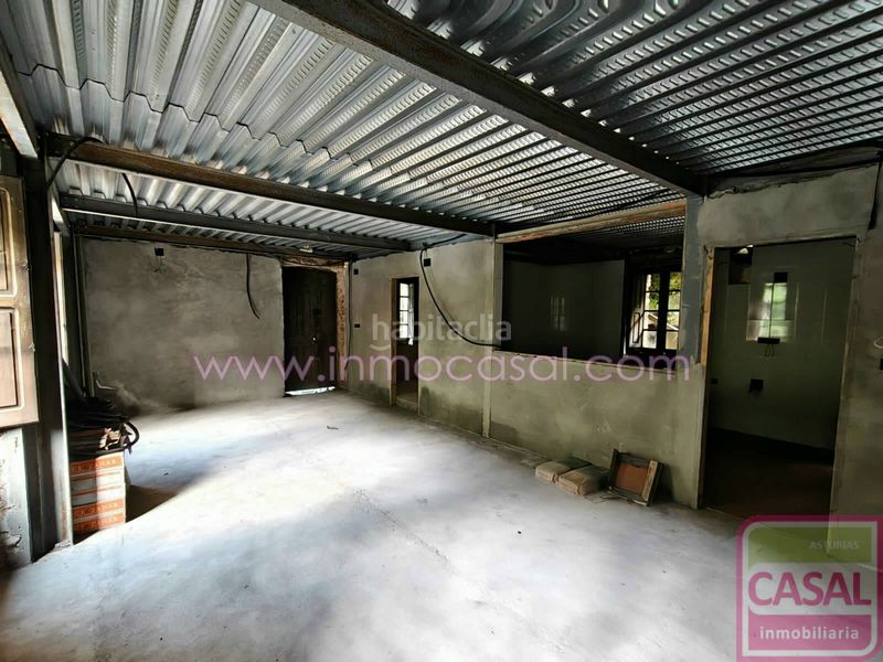 Foto da8d9a0d-a6ce-4a9a-9c33-5715e8c9bc9a. Edifici a Zona Rural Mieres