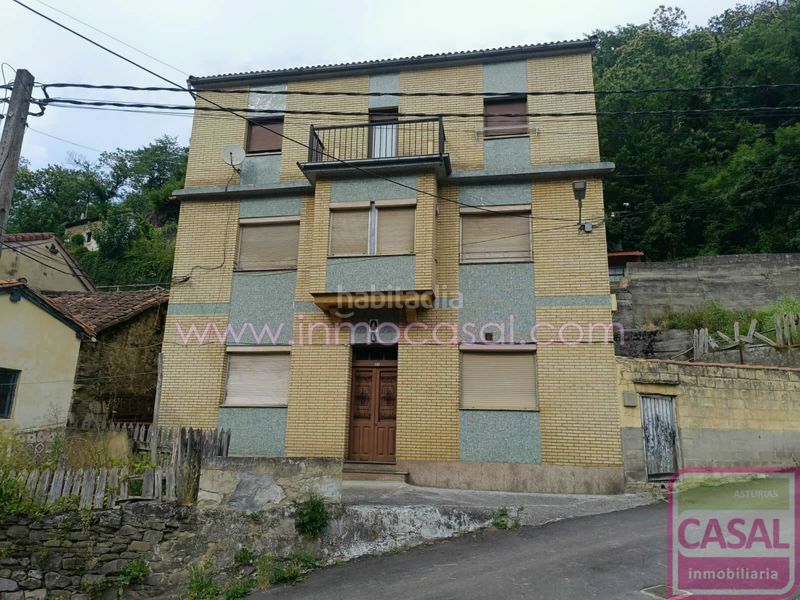 Foto 82e39493-5221-42af-b839-457e1c6672b2. Casa amb calefacció a Aller