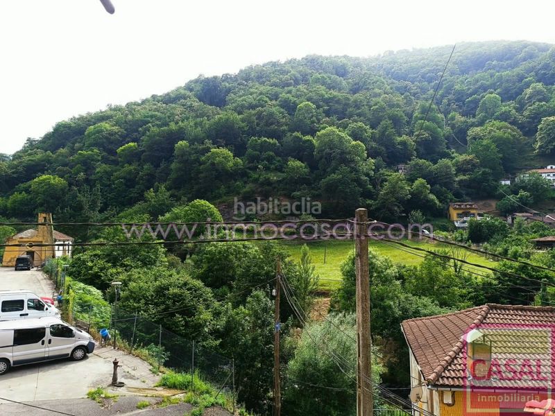 Foto bdbfec6d-839b-40f7-bbe4-66ab02bf0a26. Casa amb calefacció a Aller