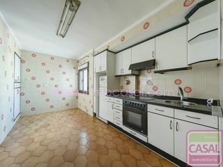 Pis a Ceares. Piso en venta junto a 10 minutos del parque de begoña. 3 dormito