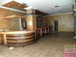 Lloguer Local Comercial a La Villa - Bazuelo. Se alquila local centro de mieres, instalado como vinoteca