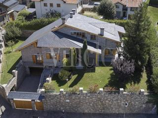 Maison à Alp. Casa en venta en alp