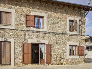Casa adossada a Ger. Casa adosada en venta en isòvol