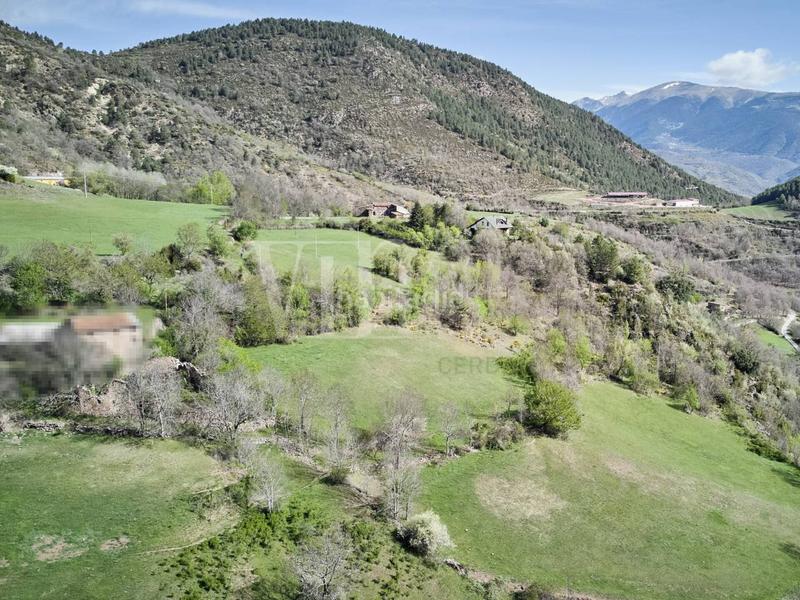 Foto 5281530b-ca27-408c-abea-e617ca3f3f25. Masía venta de masía en martinet en Montellà i Martinet