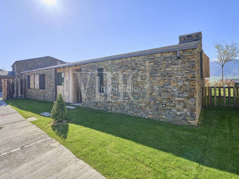 Foto c4222e5d-06c2-4f73-80be-ec71501e1d6f. Casa  en venta en Ger