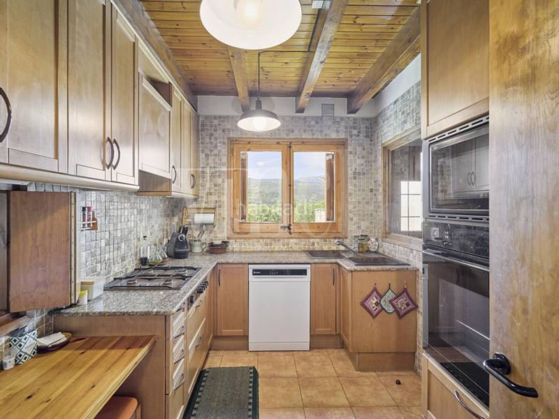 Foto 65c735ba-e546-4044-9594-aae3ded7fc6e. Maison avec chauffage parking dans Puigcerdà