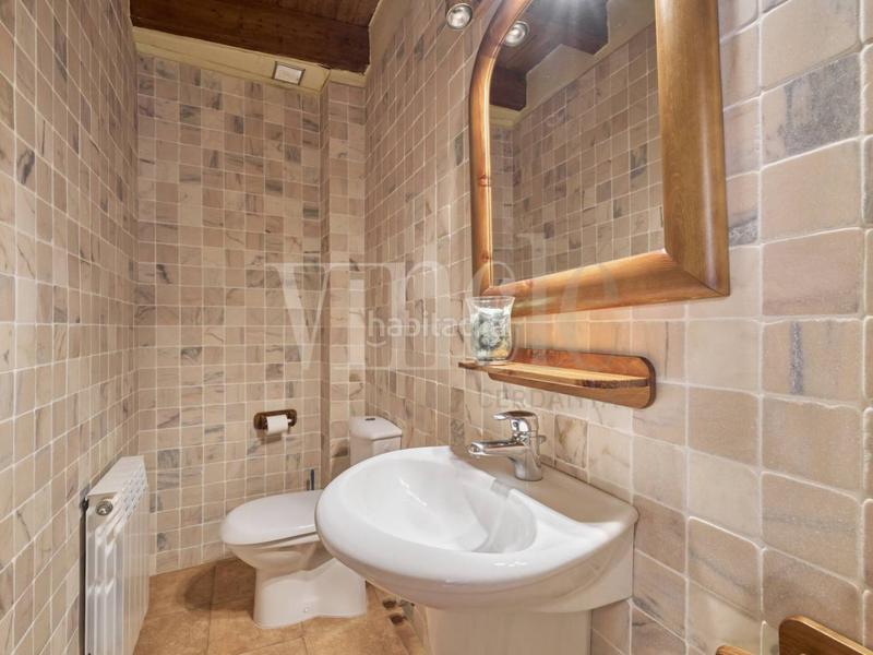 Foto 6f5e0f5e-bb16-4a93-95c7-e241900db4df. Maison avec chauffage parking dans Puigcerdà