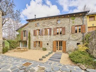 Casa  De la ribereta. Casa de pueblo en venta en err