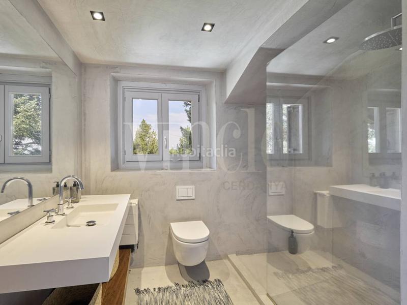 Foto de9f9747-343d-40de-a3a3-c56d8d622ba8. Haus mit heizung in Molina (La)