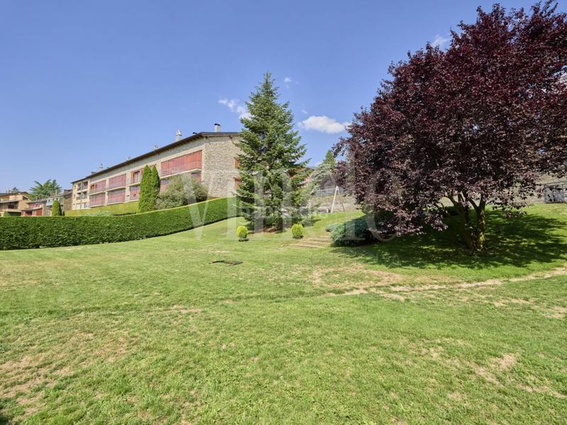 Foto 2b8df83e-7e3f-4f1a-9e03-182194cd9952. Duplex con riscaldamento parcheggio in Llívia