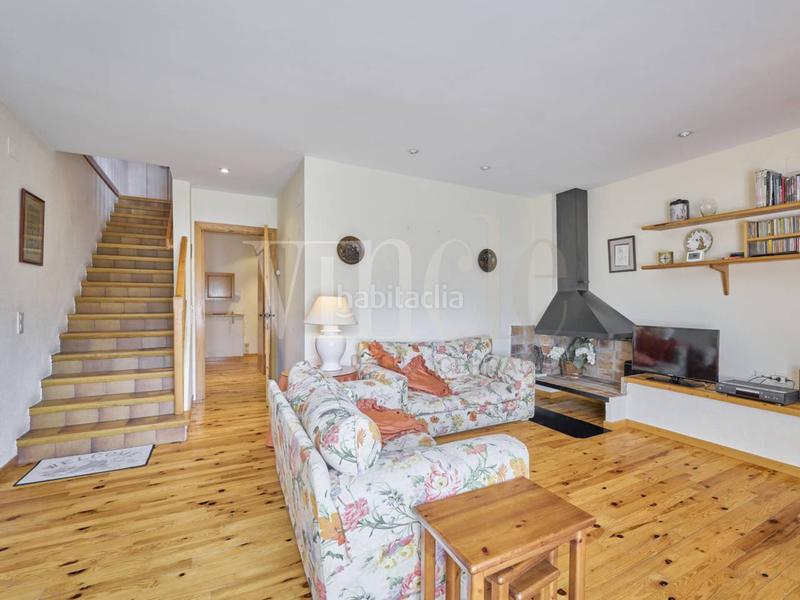 Foto ed071251-b469-4883-b296-0e044fc75552. Casa adosada  en venta en Prats i Sansor