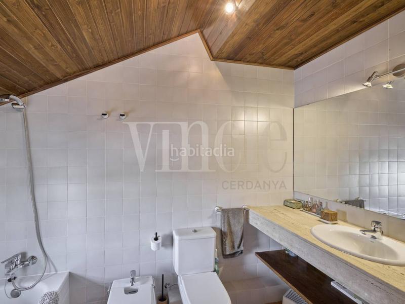 Foto 23a7fcfe-70b8-434b-9fbc-368bdc58b67e. Casa adosada casa cantonera en venta en Bolvir