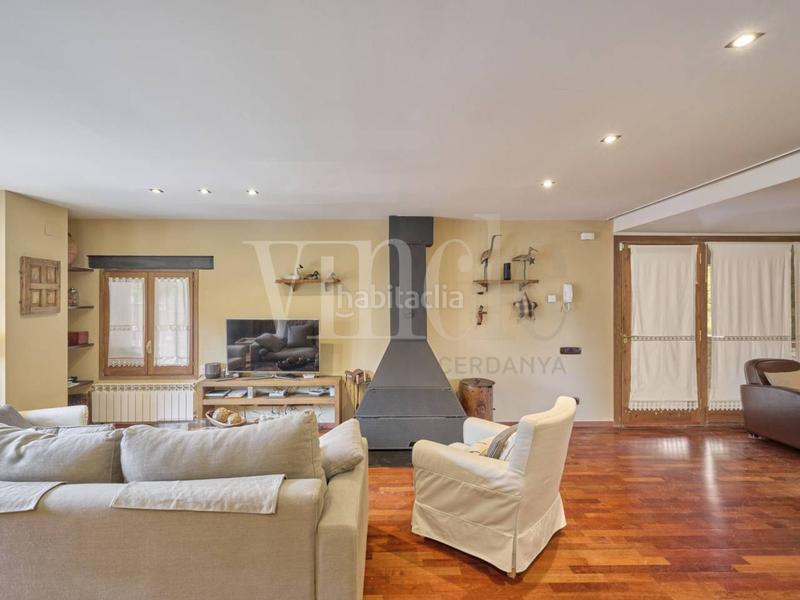Foto a8a9e226-0b11-403e-9c0f-d3dcaac69dc2. Casa adosada casa cantonera en venta en Bolvir