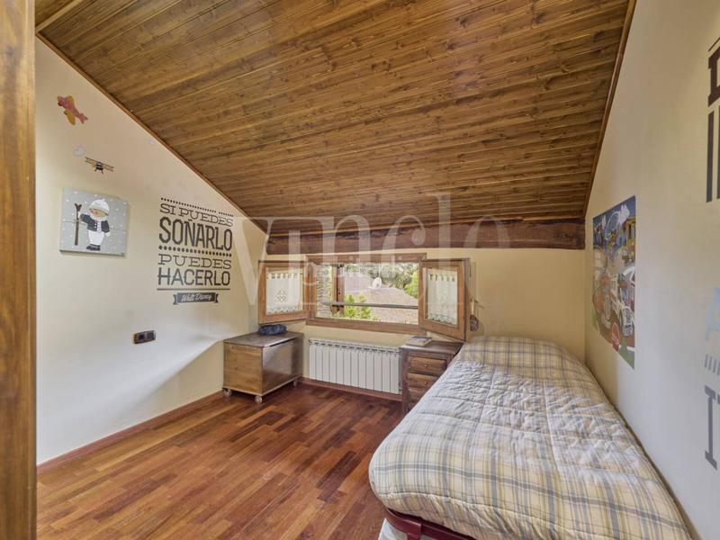 Foto e681ba90-877e-4ae2-91c7-b846f0cb37c0. Casa adosada casa cantonera en venta en Bolvir