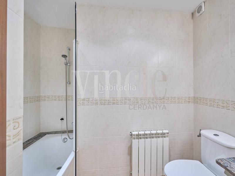 Foto 137f2e9e-9314-4d8e-8e43-8e27c2f1ac6b. Zweistöckige wohnung mit heizung parking in Bellver de Cerdanya