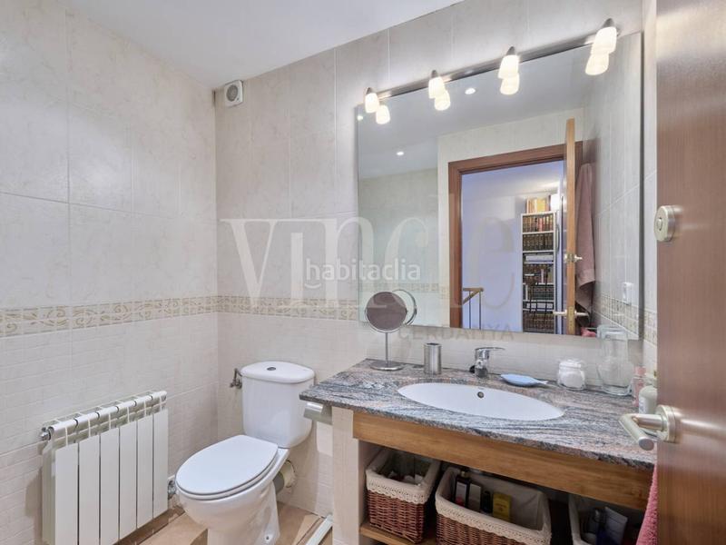 Foto 7351e121-96a3-4a61-a686-17824fd2e9c1. Zweistöckige wohnung mit heizung parking in Bellver de Cerdanya