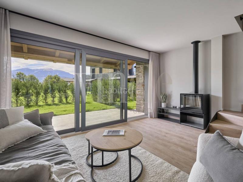 Foto 3b9cd53f-8986-4aff-8ebd-e58565968267. Reihenhaus mit parking pool in Bolvir