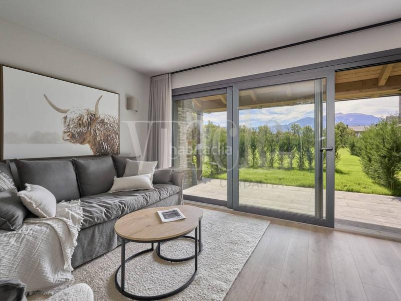 Foto 6292eba9-cdef-4635-bbc2-937f0413074a. Reihenhaus mit parking pool in Bolvir