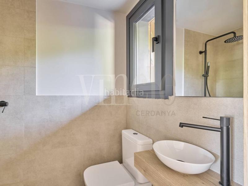 Foto ce3ec5fb-27c5-4e0d-bb16-bef938a8041f. Reihenhaus mit parking pool in Bolvir