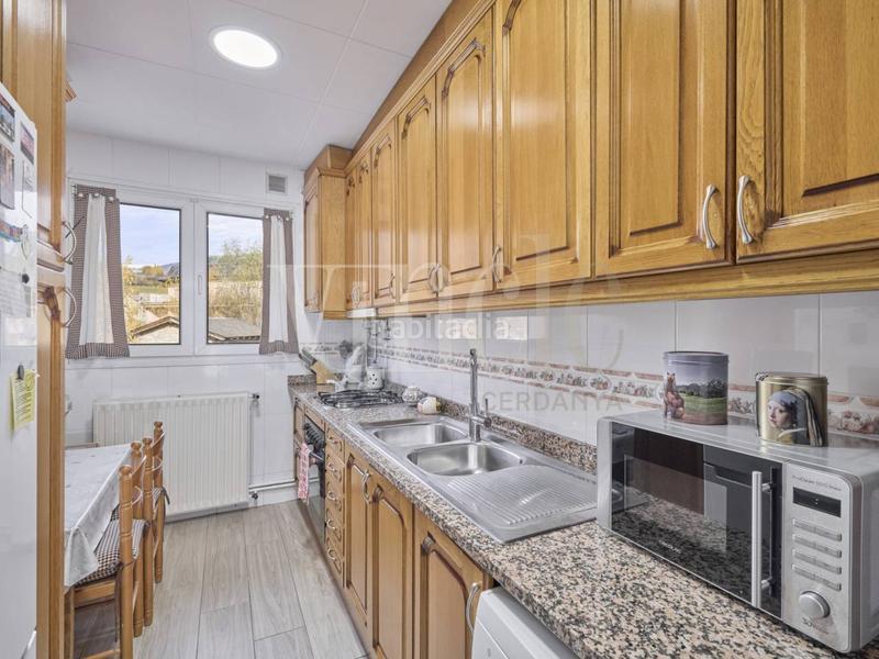 Foto b96675a7-4d77-44a2-ade6-913853476f63. Appartement mit heizung in Puigcerdà