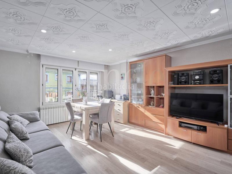 Foto bbbfa375-5904-43ae-95df-65852d981861. Appartement mit heizung in Puigcerdà