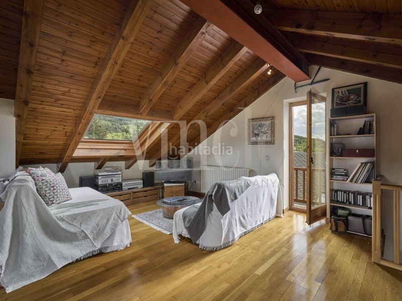 Foto 1df08cd0-c20b-4fa8-8d2b-1656001a8f59. Casa adosada casa en venta en vilallobent en Puigcerdà