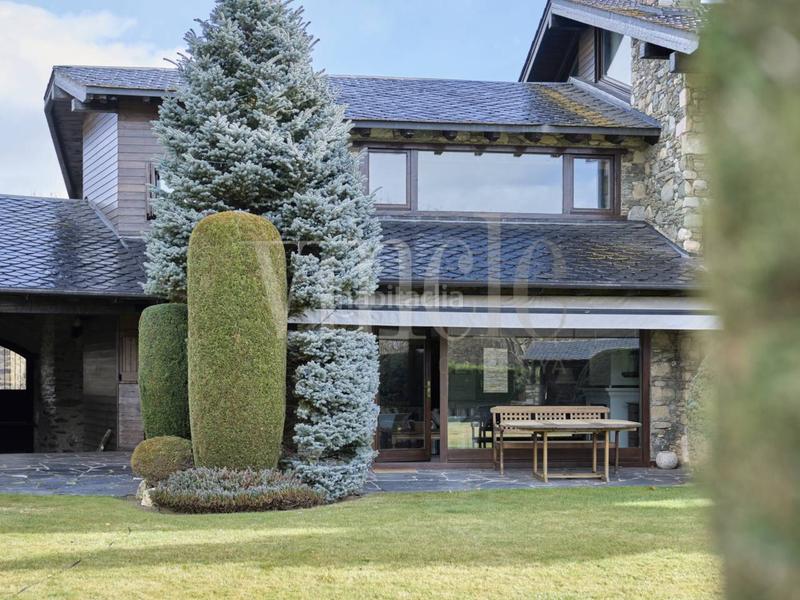 Foto a8e2e77c-e5dd-434b-8d69-5a1c64f6d764. Reihenhaus mit heizung parking in Fontanals de Cerdanya