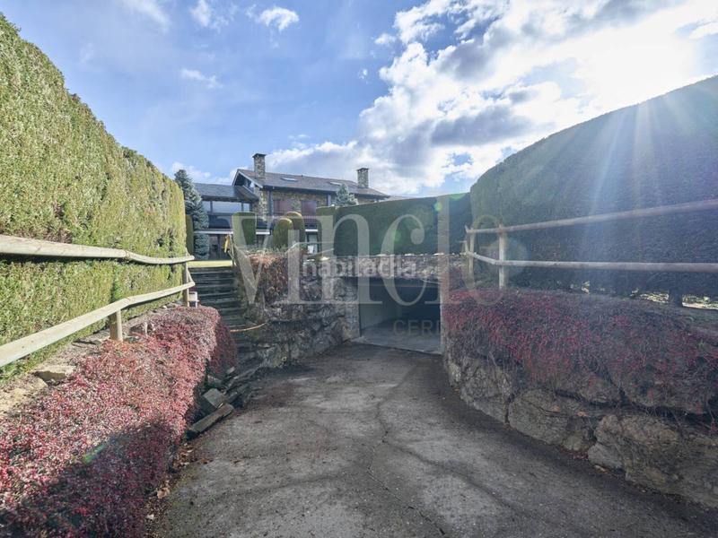 Foto ece1f486-9040-4746-8614-f399b4f7b7bc. Reihenhaus mit heizung parking in Fontanals de Cerdanya