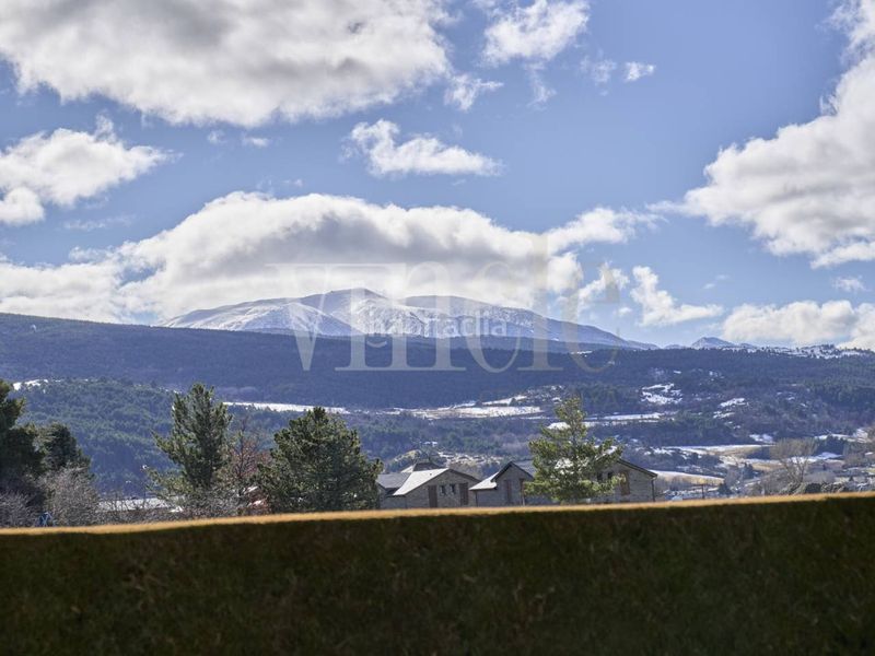 Foto 9eae2338-510f-47f4-9a1e-c7497c881041. Piso planta baja en venta en Palau de Cerdanya
