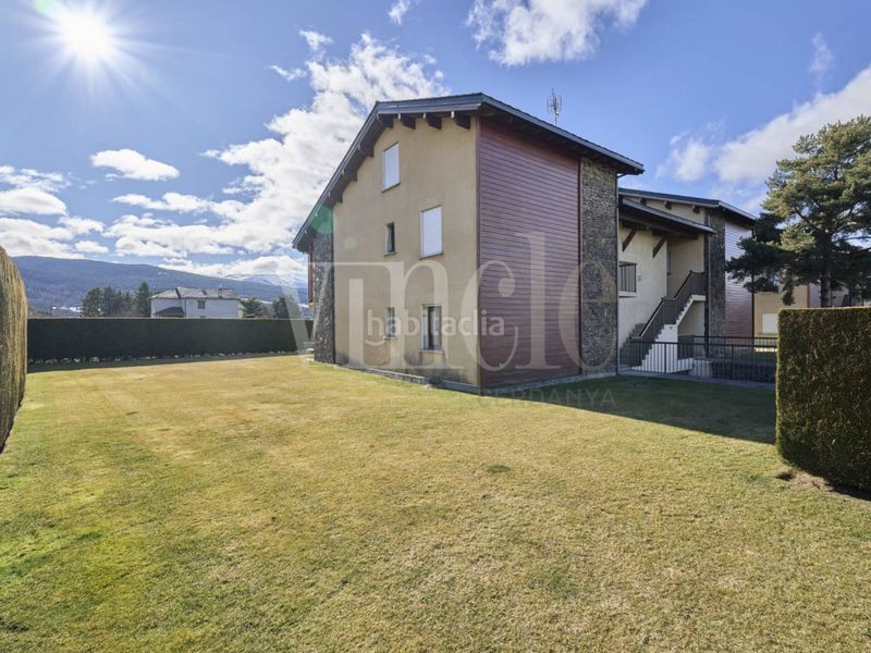 Foto ce63beb1-fb22-466e-a492-b7ba6d677ce0. Piso planta baja en venta en Palau de Cerdanya