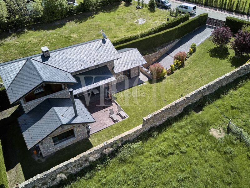 Foto 50c9ce71-81e9-49ab-a2ab-90c1adaeab81. Casa amb calefacció aparcament a Das