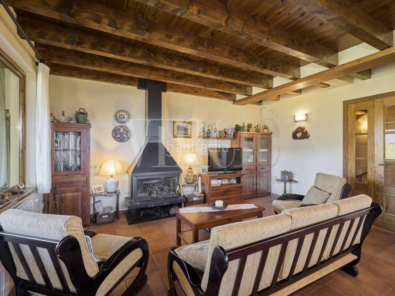 Foto 1e8582fa-9729-406e-adf4-76d5a3b261a7. Casa amb calefacció aparcament a Prats i Sansor