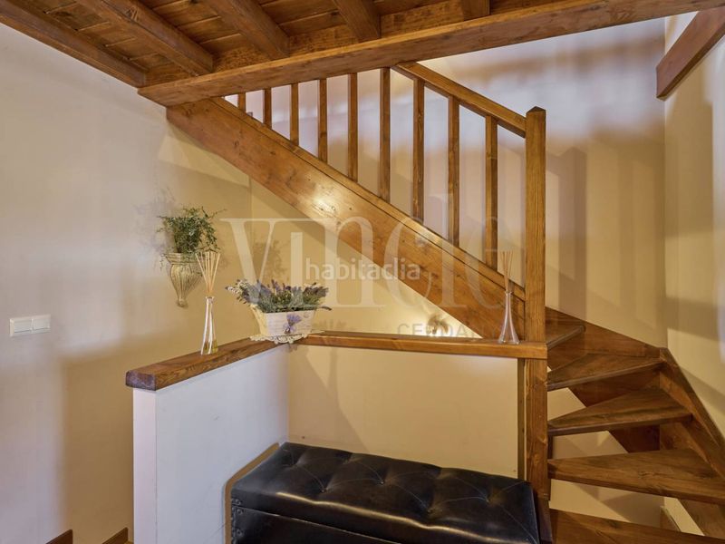 Foto a0d4112c-dbce-419b-95bb-93001fd91fab. Casa adossada amb calefacció aparcament a Isòvol