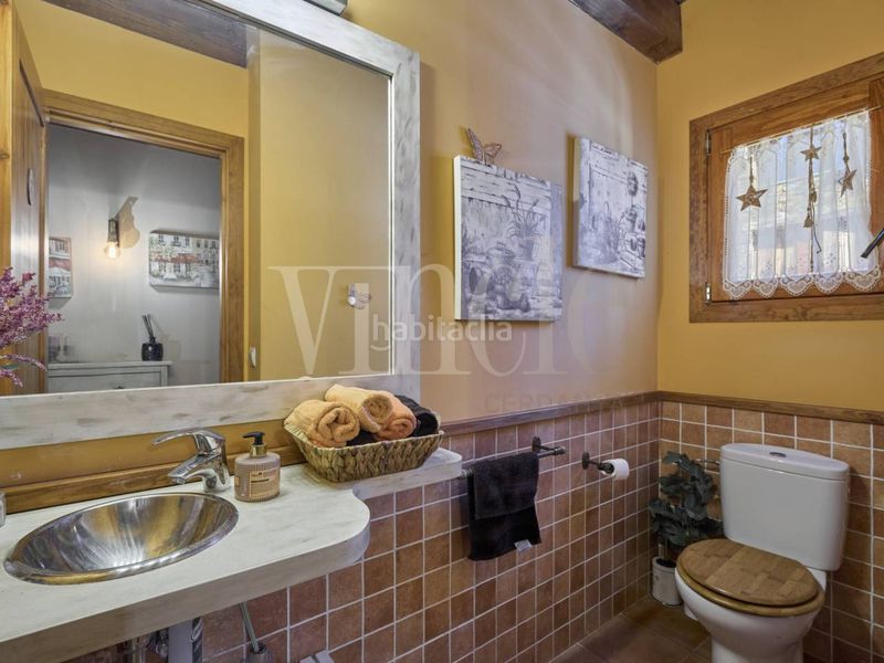 Foto c5c7d6ec-a820-4efd-b5e4-e1acd9a03c53. Casa adossada amb calefacció aparcament a Isòvol