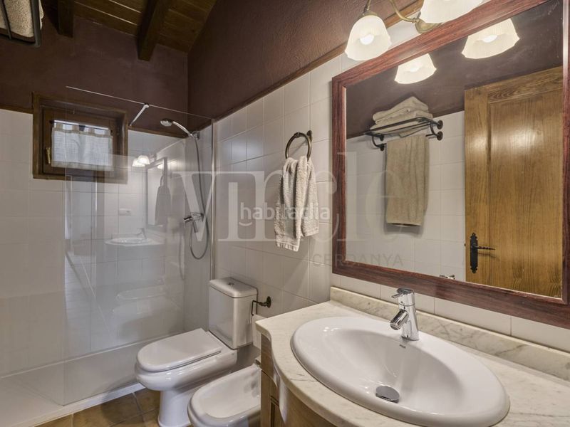 Foto f6eb5f1d-0cb0-4e05-bc13-91b2372503bb. House with heating parking in Bellver de Cerdanya