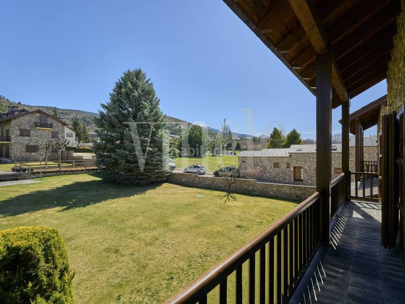 Foto b608c1ab-9a7e-42c9-8d52-03f552e338c5. Dúplex amb calefacció aparcament piscina a Fontanals de Cerdanya