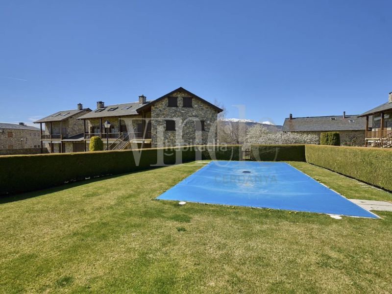 Foto d9677e97-7b0c-4666-8ac7-1f17207354a3. Dúplex amb calefacció aparcament piscina a Fontanals de Cerdanya