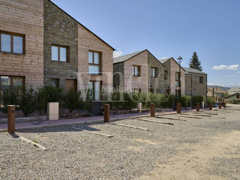 Foto 02beb82a-6013-4708-b6cc-0e7a8f1f171f. Dúplex  en venta en Osseja