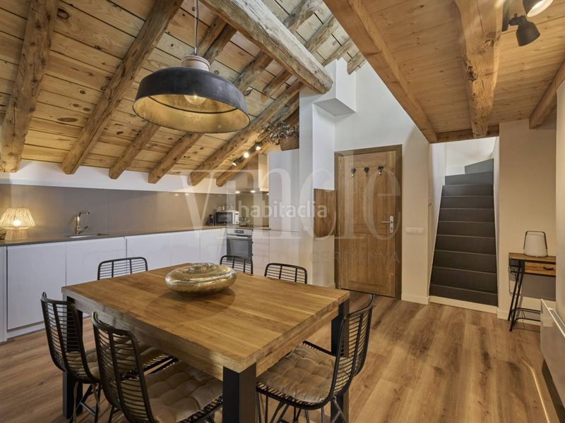 Foto 729e5b70-b62d-466e-b214-22eb169082a8. Dúplex  en venta en Osseja