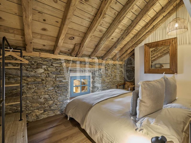 Foto b1155c69-53d2-458b-a92e-477c93665df3. Dúplex  en venta en Osseja