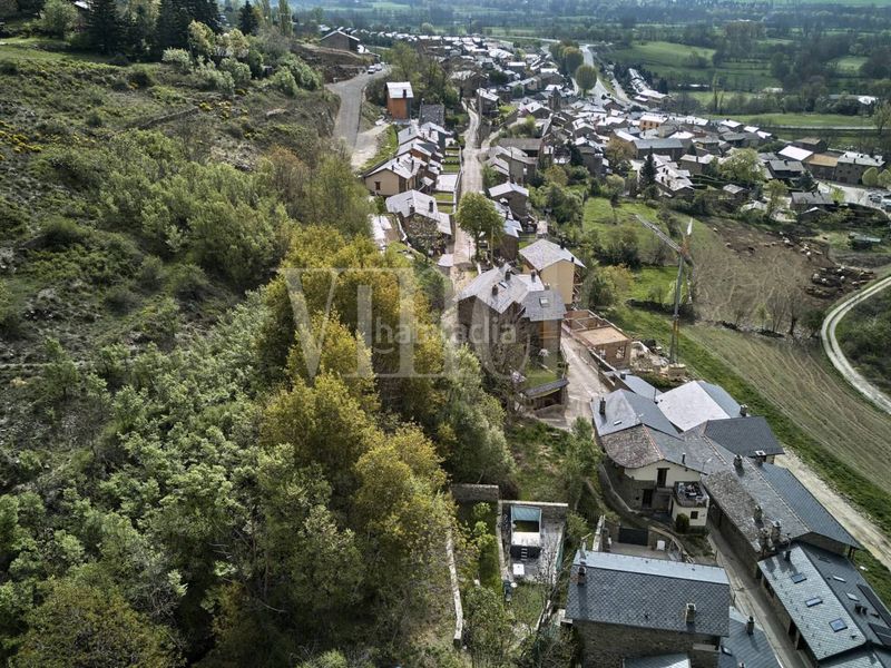Foto 683accab-c4b6-402d-9c3f-69ad19c434c6. Terreny residencial a Ger