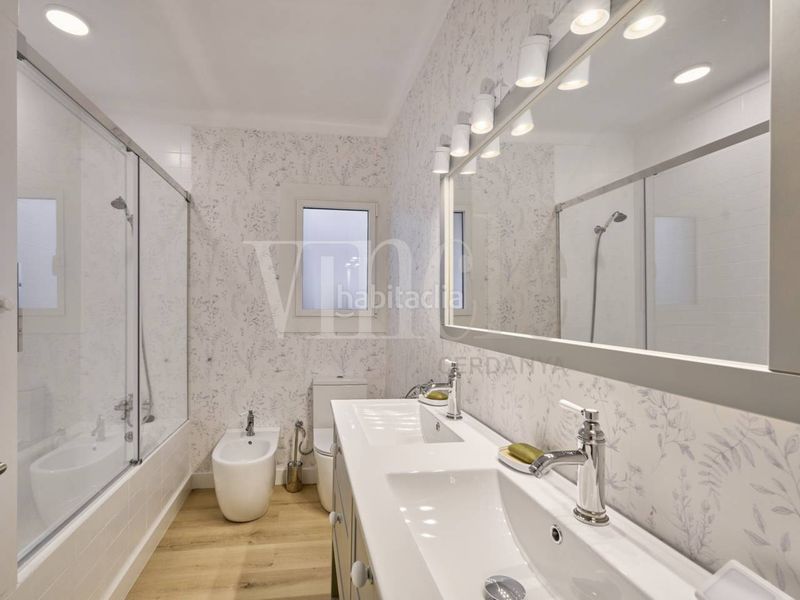 Foto 32607a8c-ab59-4b64-816b-2eeff287a63a. Apartament amb calefacció aparcament piscina a Puigcerdà