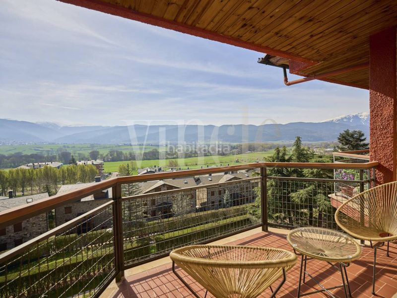 Foto 3a1df45c-d8d6-4530-9a9e-540f2ca451e4. Apartament amb calefacció aparcament piscina a Puigcerdà