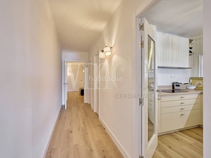 Foto 4d561405-2de9-416e-a379-6a865ad495ee. Apartament amb calefacció aparcament piscina a Puigcerdà