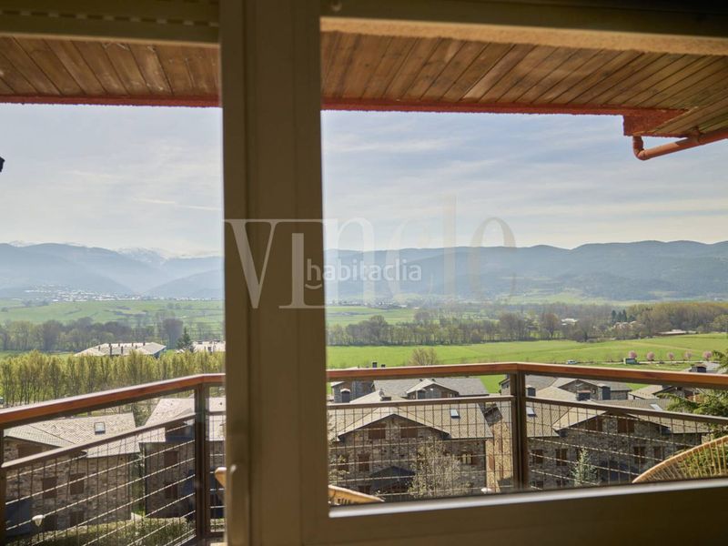 Foto 4f44cac5-1a9a-4a6f-9498-623bdfdb69ef. Apartament amb calefacció aparcament piscina a Puigcerdà